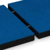 Großaufnahme vom Verbindungssystem von WARCO-Boden 6268 - Playground safety tile – 180 cm im Farbdesign Sky blue. Abmessungen 50 x 50 x 6 cm.