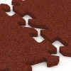 Großaufnahme vom Verbindungssystem von WARCO-Boden 6984 - Gym Floor Protection Mat im Farbdesign Brick red. Abmessungen 50 x 50 x 2 cm | 0,25 m².