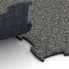 Großaufnahme vom Verbindungssystem von WARCO-Boden 6805 - Dog Agility Flooring im Farbdesign Dark Grey Granite. Abmessungen 97,1 x 97,1 × 1,8 cm.