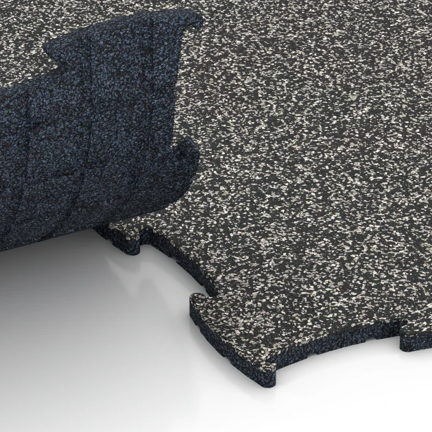 Großaufnahme vom Verbindungssystem von WARCO-Boden 6805 - Dog Agility Flooring im Farbdesign Dark Grey Granite. Abmessungen 97,1 x 97,1 × 1,8 cm.