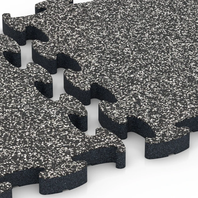Großaufnahme vom Verbindungssystem von WARCO-Boden 6877 - Fitness Max Floor System im Farbdesign Dark Grey Granite. Abmessungen 44,6 x 44,6 × 2,8 cm.