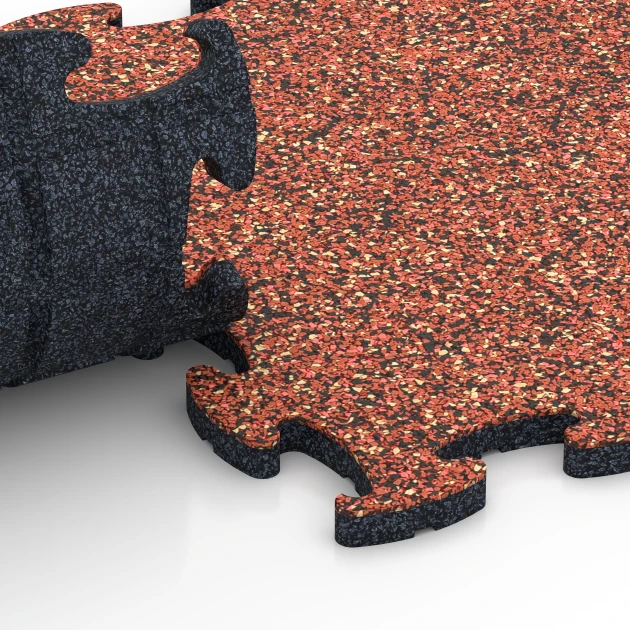 Großaufnahme vom Verbindungssystem von WARCO-Boden 6773 - Pool Surround Tiles im Farbdesign Embers. Abmessungen 28,9 x 28,9 x 1,8 cm.