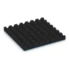Aufsicht auf die Unterseite, also die Bodenseite von WARCO-Formteil 5532 - Playground Safety Tile 4.5 cm - EN 1177 ≤ 135 cm im Format 500 x 500 x 45 mm.