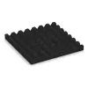 Aufsicht auf die Unterseite, also die Bodenseite von WARCO-Formteil 5535 - Playground Safety Tile 4.5 cm - EN 1177 ≤ 135 cm im Format 500 x 500 x 45 mm.