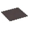 Aufsicht auf die Unterseite, also die Bodenseite von WARCO-Formteil 1126 - Fitness Floor Compact im Format 970 x 970 x 16 mm.
