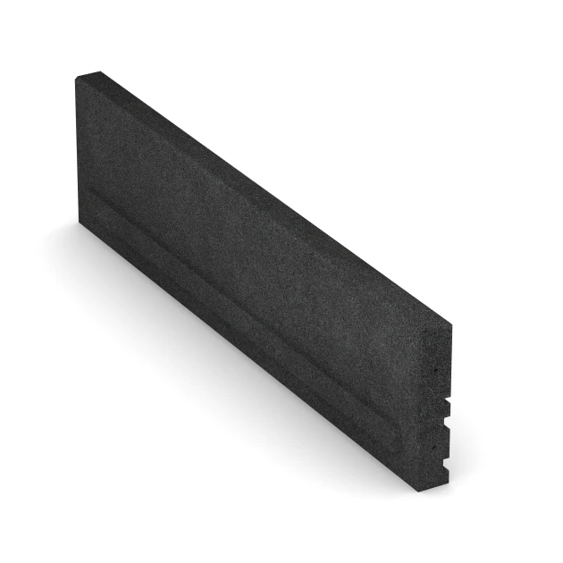 Aufsicht auf die Unterseite, also die Bodenseite von WARCO-Formteil 3784 - Rubber Kerb im Format 100 x 5 x 25 cm.