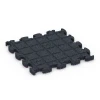Aufsicht auf die Unterseite, also die Bodenseite von WARCO-Formteil 6819 - Stone Carpet Click Tile im Format 28,9 x 28,9 x 1,8 cm.