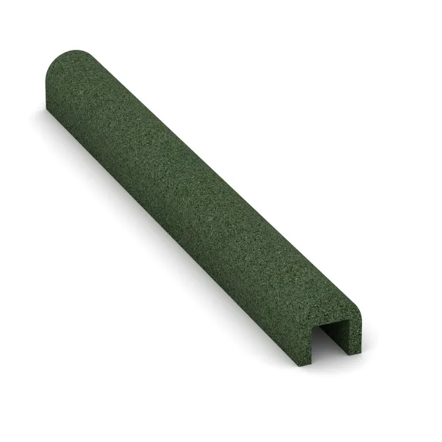 Foto der hinteren Seite vom unsymmetrischen WARCO-Formteil 2588: Rubber Kerb Cap, Design Grass Green, Maße 1000 x 100 x 100 x 60 mm.